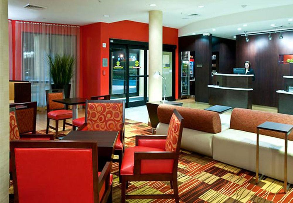 Courtyard By Marriott Troy Hotel Buitenkant foto