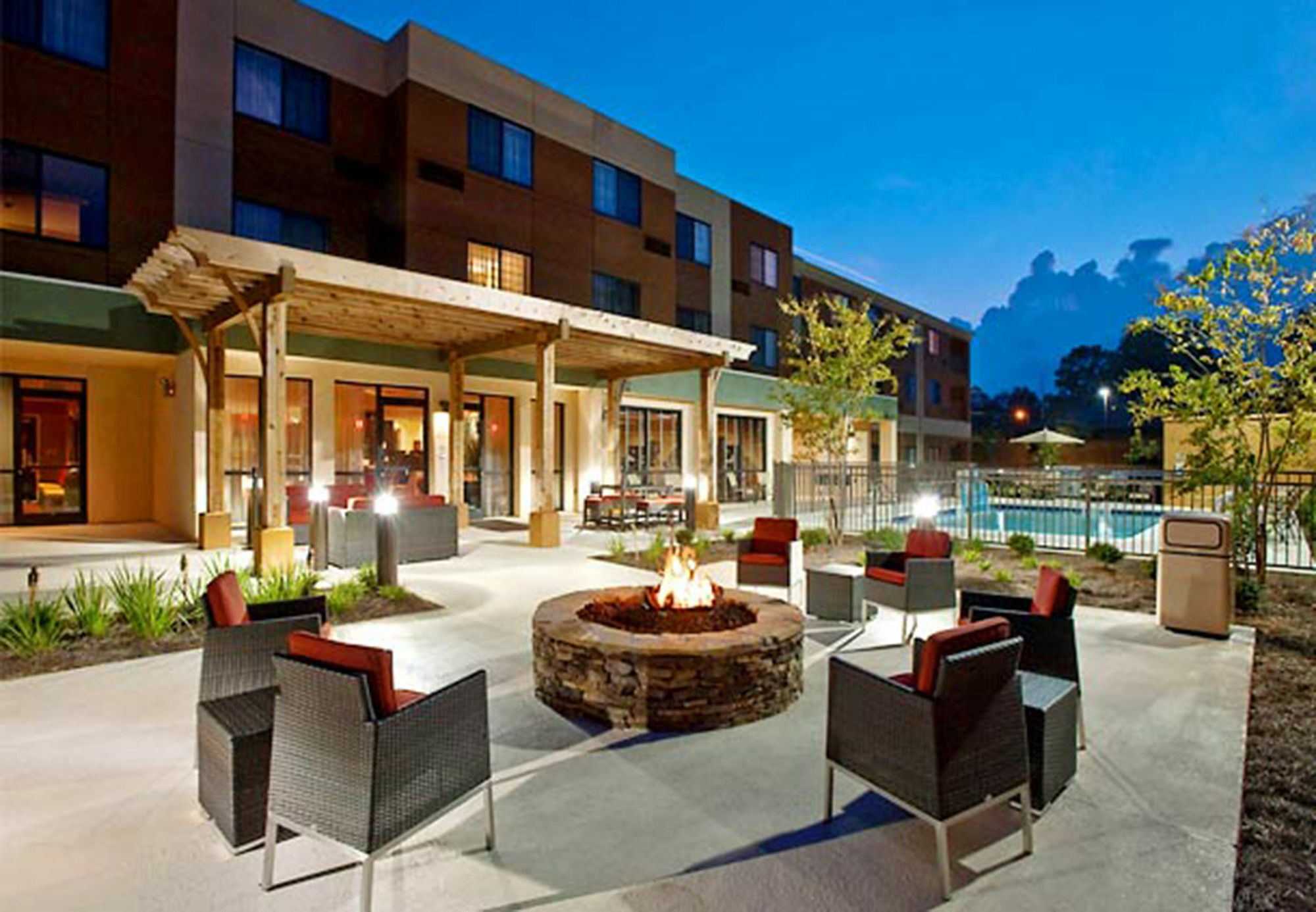 Courtyard By Marriott Troy Hotel Buitenkant foto